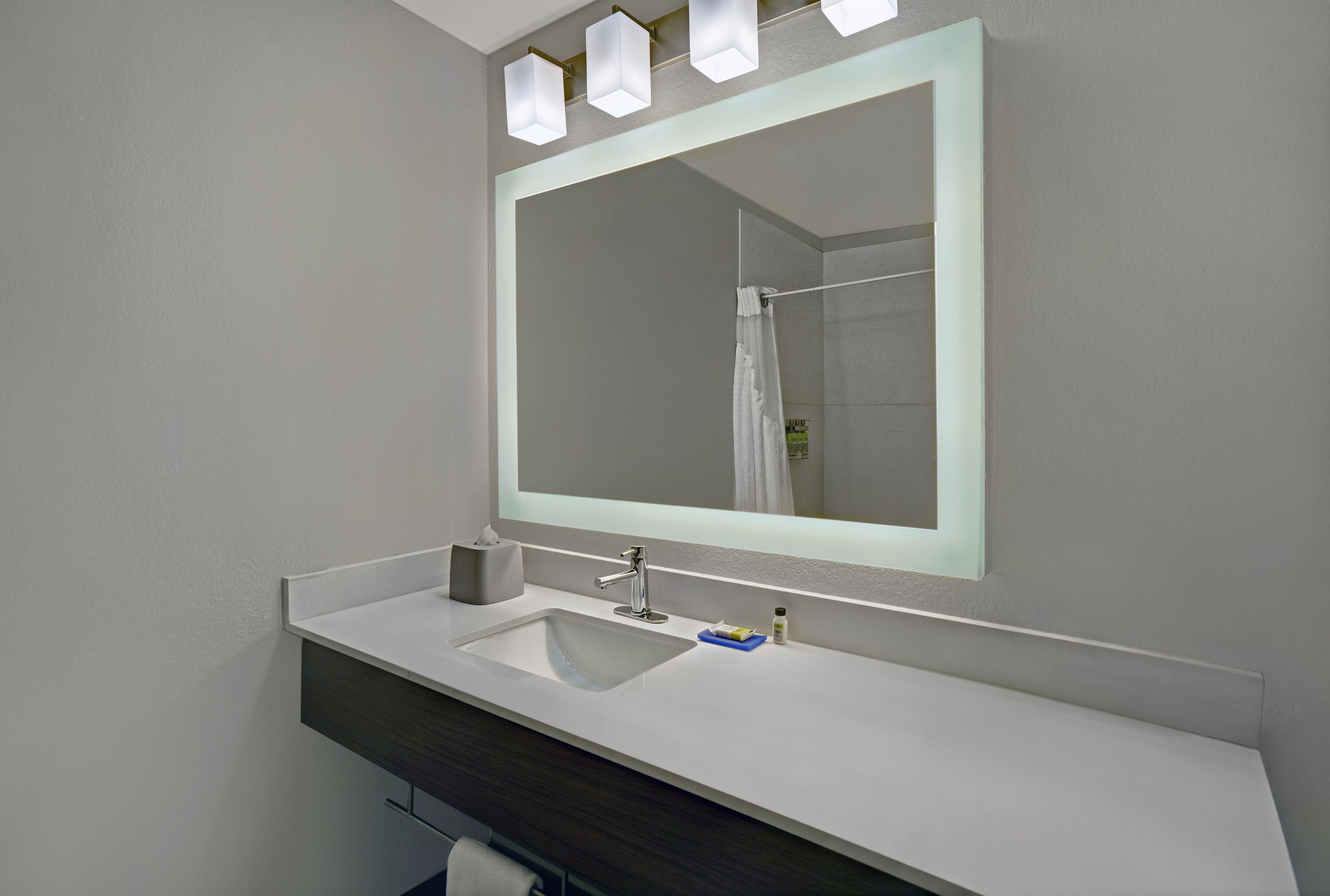 Holiday Inn Express Adrian By Ihg Exteriör bild