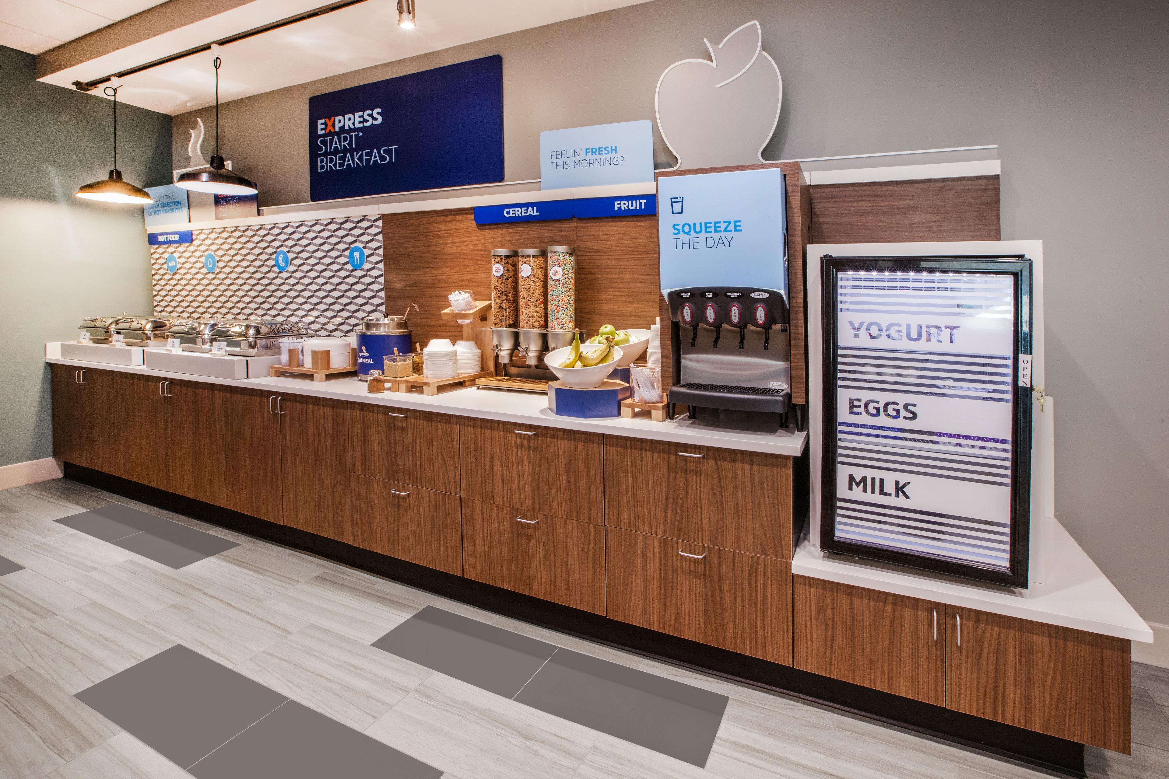 Holiday Inn Express Adrian By Ihg Exteriör bild