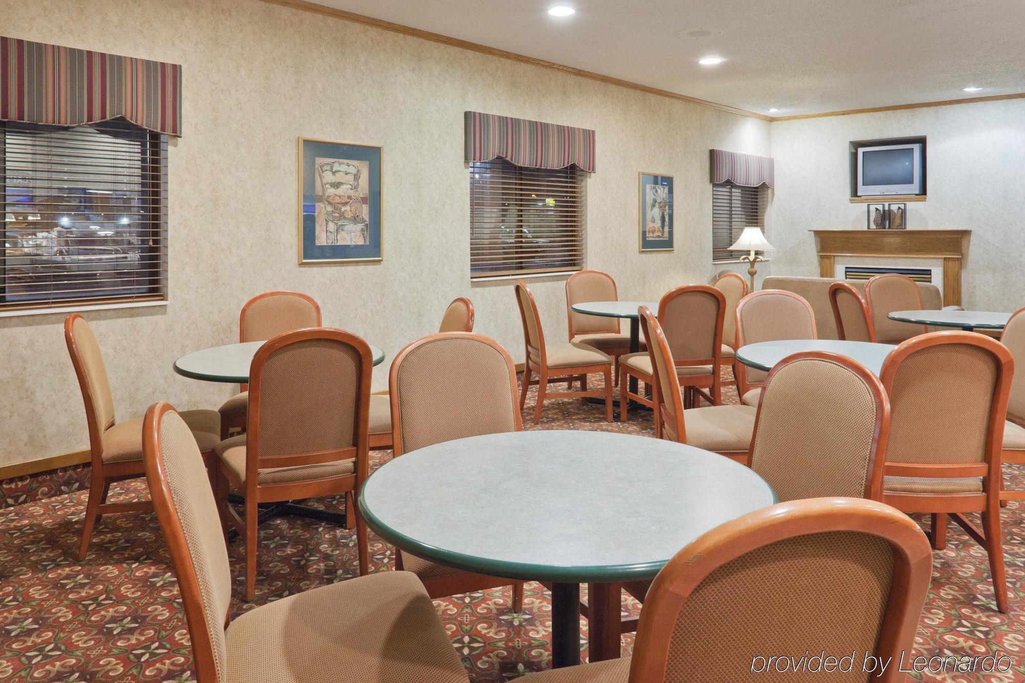 Holiday Inn Express Adrian By Ihg Restaurang bild